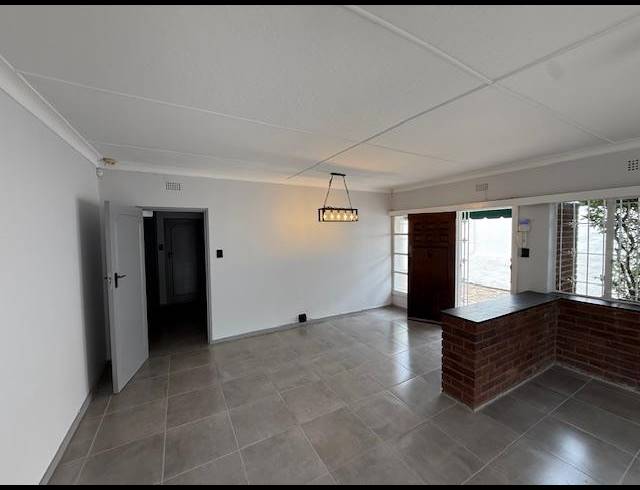 2 BEDROOM PROPERTY TO RENT IN NORWOOD